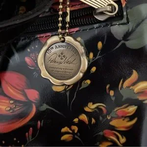 Patricia Nash | Bags | Patricia Nash Small Tropical Print  display picture 2